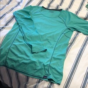 Patagonia lightweight capilene baselayer